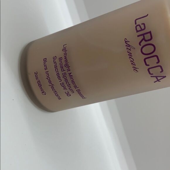 NWT LaRocca Mineral Sunscreen Blurs SPF 30 - Picture 3 of 3